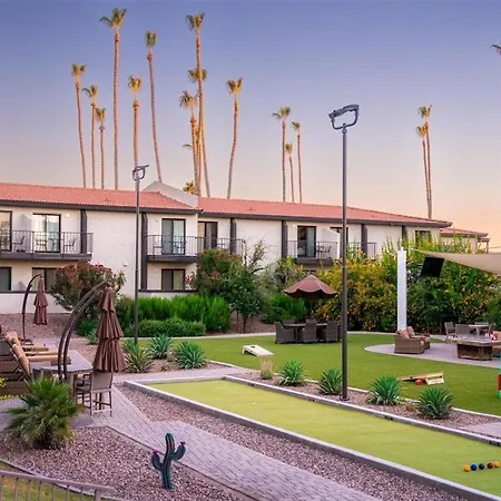 235 Fully Furnished 1Br Suite-Outdoor Pool